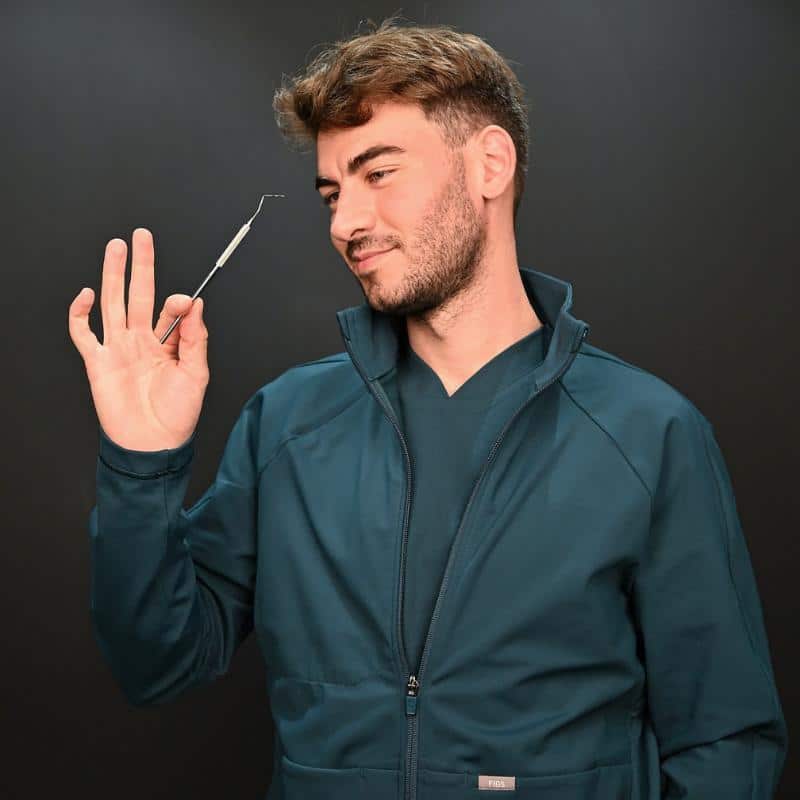 Portrait de Kévin Lemagner, chirurgien-dentiste